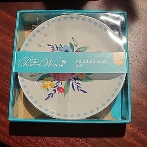 Pioneer Woman Mingling Board Set for appetizers & wine glass